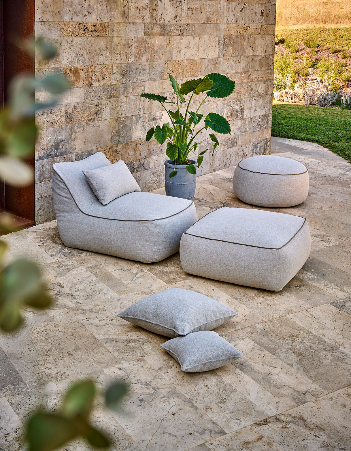 Maliha Lounge Hocker eckig Maliha Lounge Hocker eckig