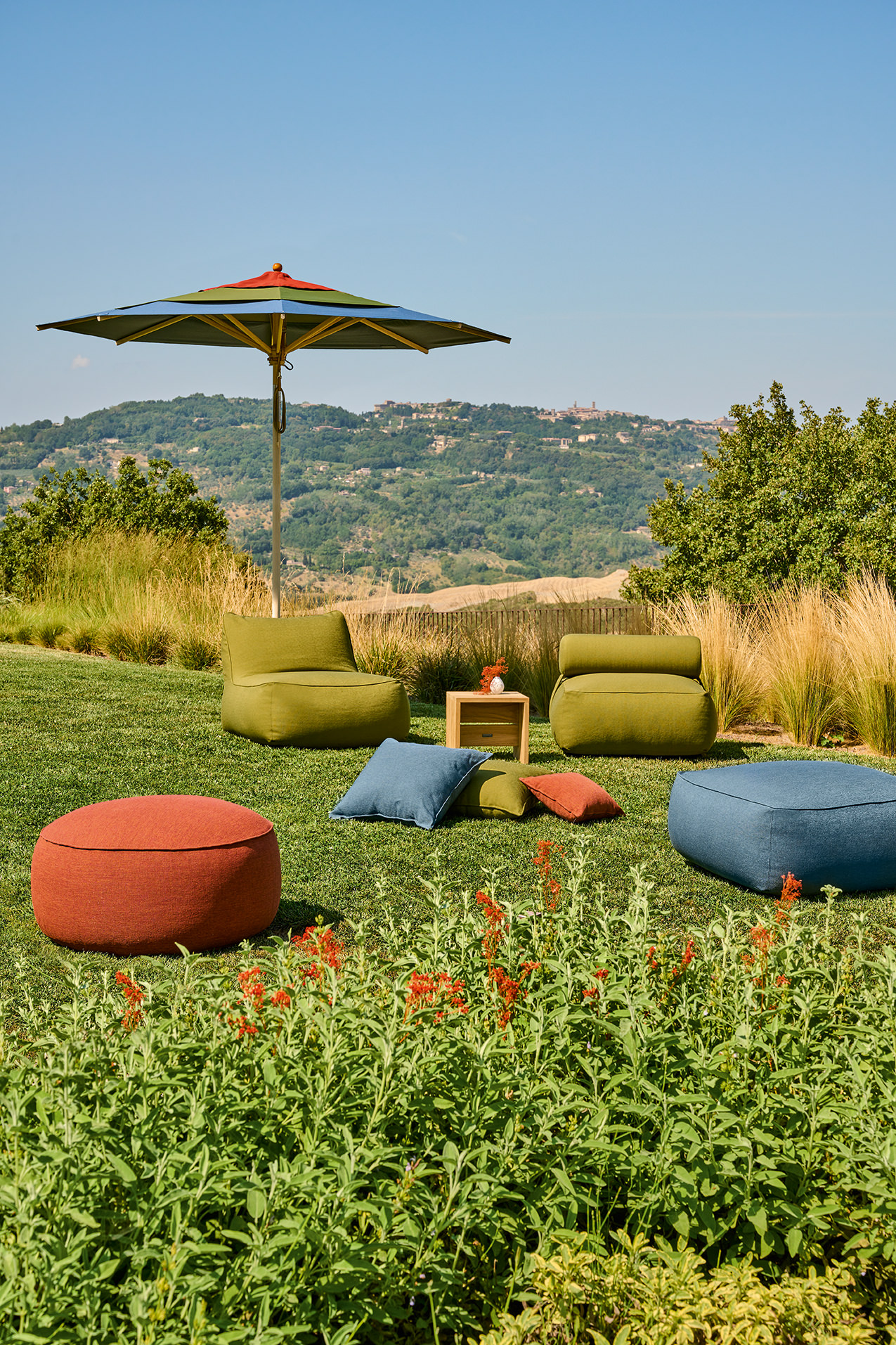 Maliha Lounge Hocker eckig Maliha Lounge Hocker eckig